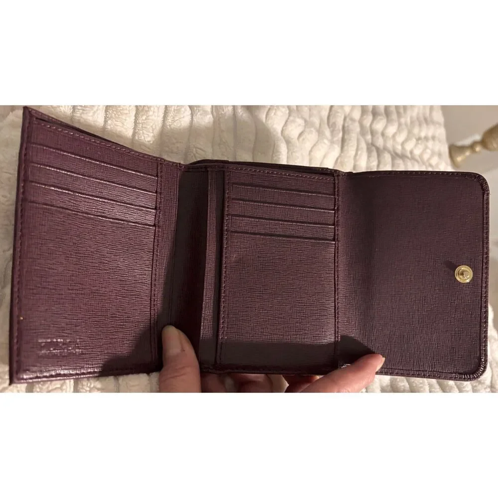 Furla elegant compact